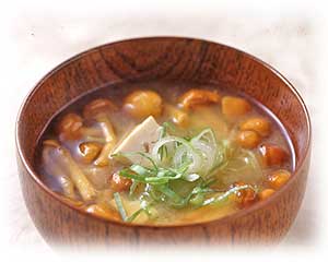 みそ汁（なめこ）