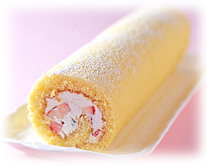 いちごとピスタチオのロールケーキフロマージュクリーム